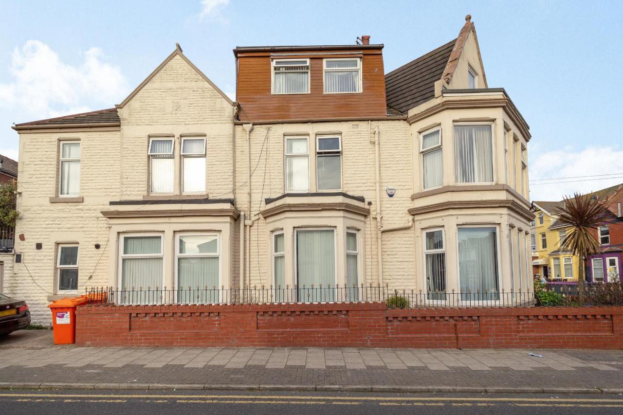Cherry Tree House - Blackpool — Photos 1